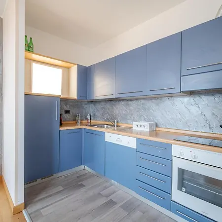 Apartment In With Wifi